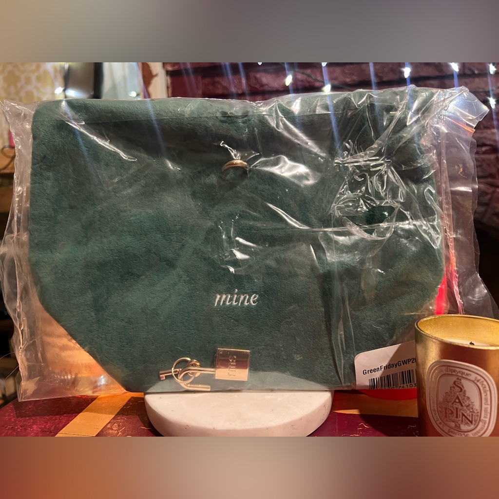 Rms Beauty Emerald Green Velvet Pouch Green Friday 2024 Gwp New